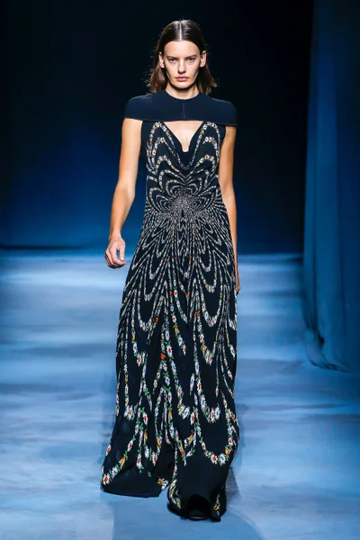 Look 49